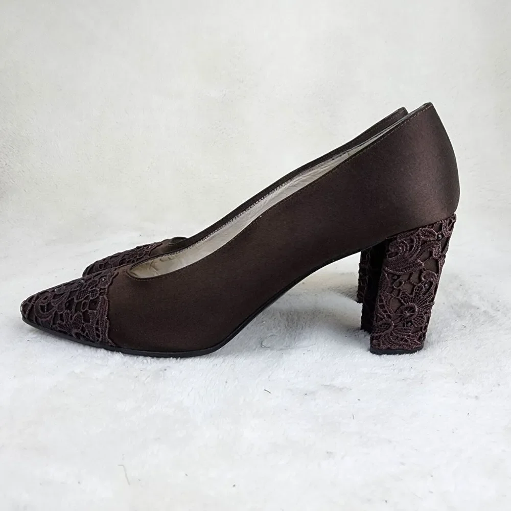 Stuart Weitzman Womens Square Toe Slip-On Lace Top High Heels Pumps Size 8N AA
